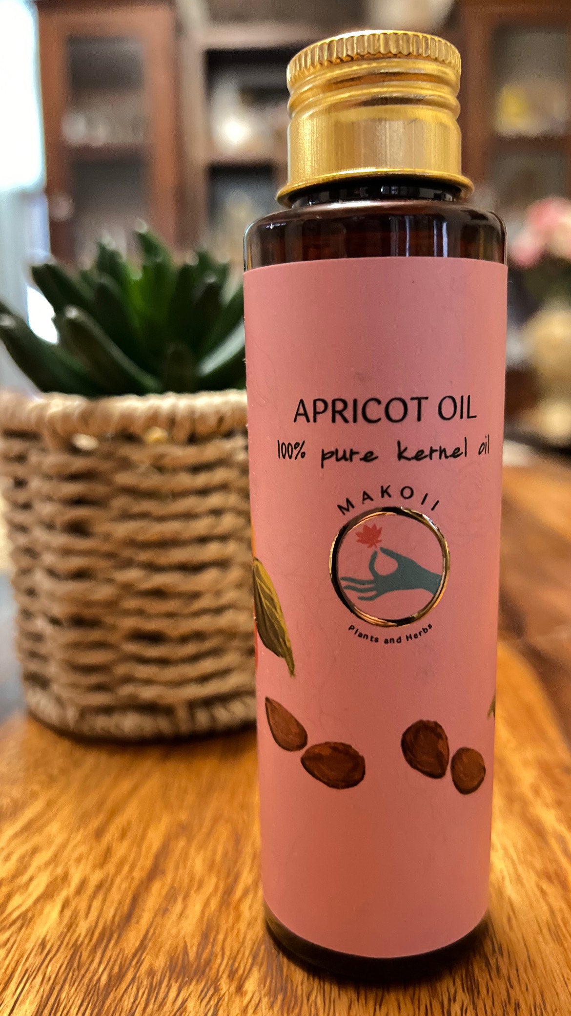 Apricot Kernel Oil - makoiiapothecary